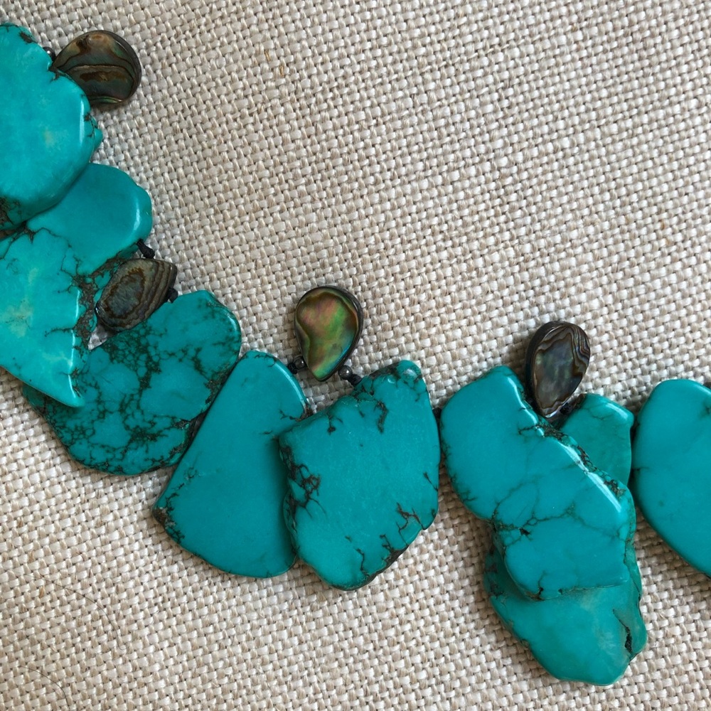 Lucoral Necklace Turquoise Slab Mother of Pearl - Picture 4 of 8